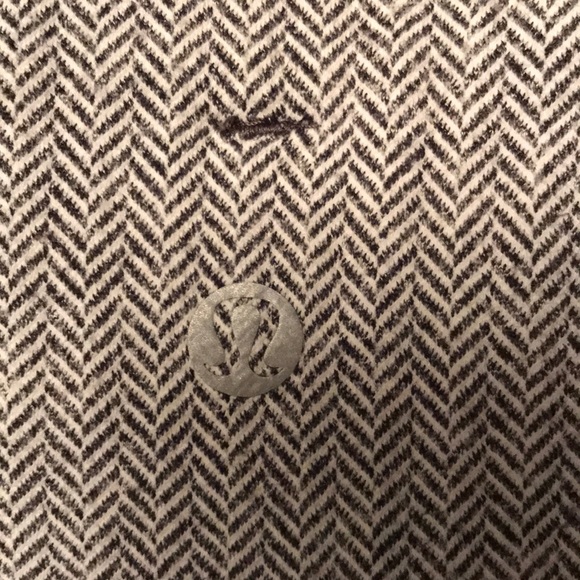 Lululemon 28” Leggings - Picture 3 of 5